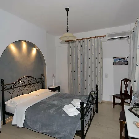Hotel Sunflower Santorini Kamári